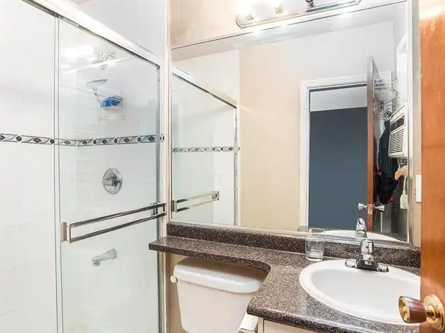 11719 75A AVENUE - photo 4 of 14