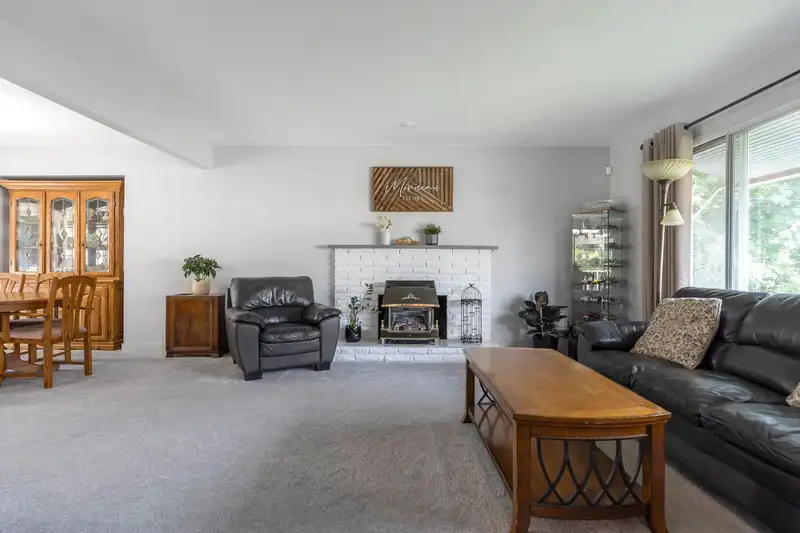 2634 VALEMONT CRESCENT - photo 3 of 40