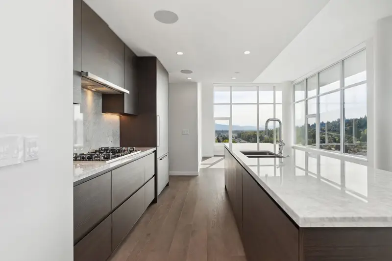 2602 305 MORRISSEY ROAD - photo 2 of 25