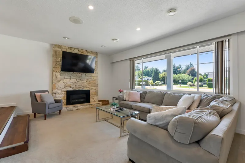 5564 238 STREET - photo 2 of 25