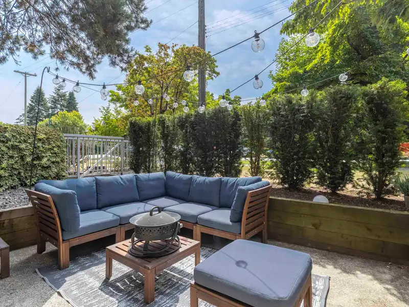 103 2121 W 5TH AVENUE - photo 3 of 39