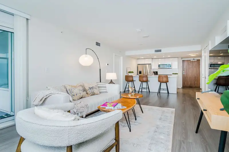 821 8699 HAZELBRIDGE WAY - photo 4 of 35
