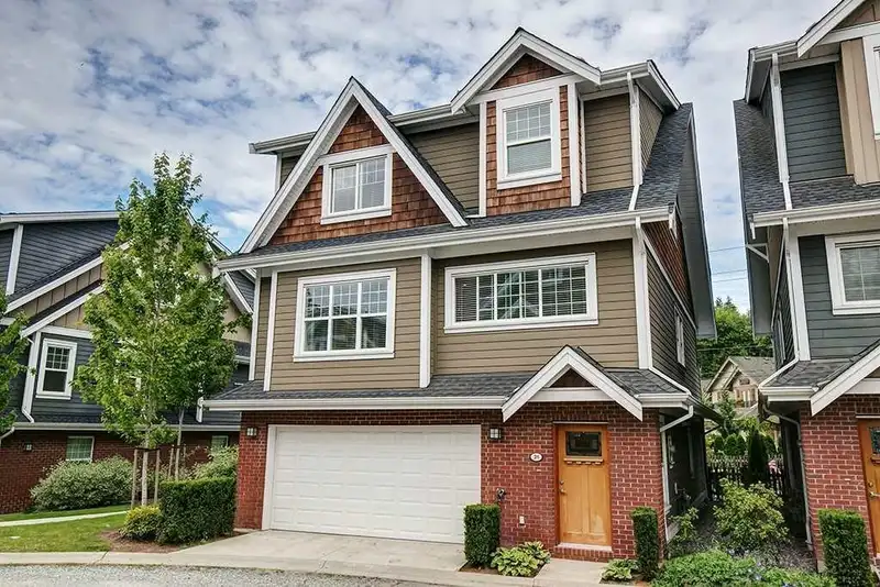 21 15988 32 AVENUE - photo 1 of 24