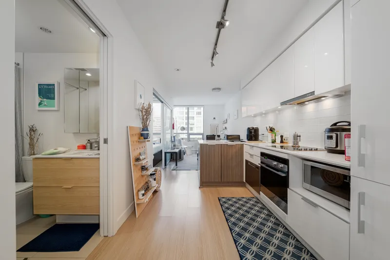 1003 1308 HORNBY STREET - photo 2 of 18