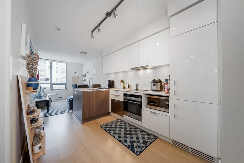 1003 1308 HORNBY STREET - photo 3 of 18