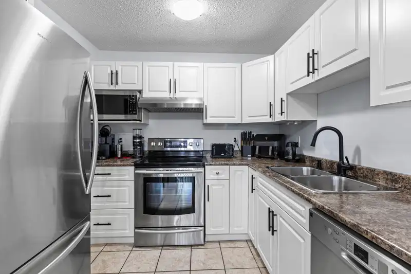 13 46260 HARFORD STREET - photo 2 of 25