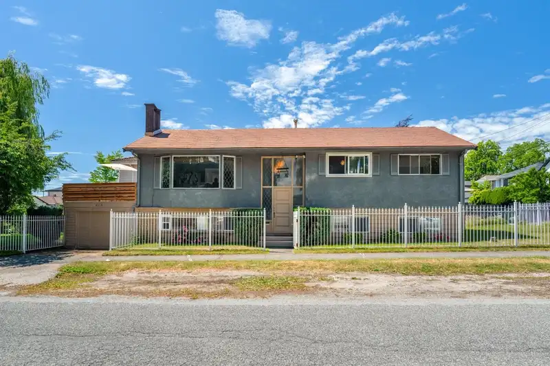 6175 QUEBEC STREET - photo 1 of 39