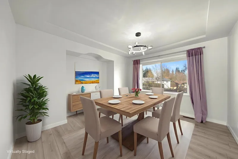 13285 98 AVENUE - photo 3 of 12