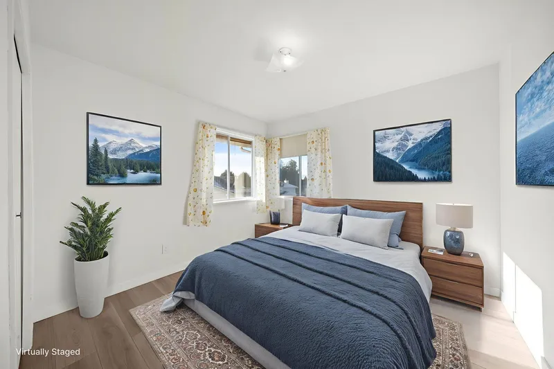 13285 98 AVENUE - photo 4 of 12