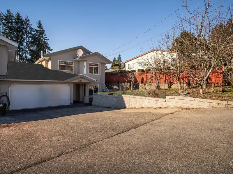 322 MILLVIEW STREET - photo 2 of 23