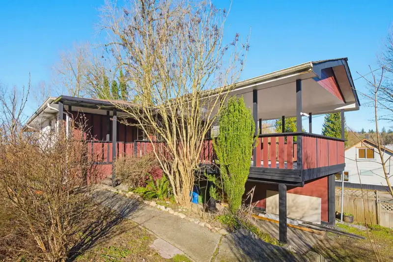 33721 MOREY AVENUE - photo 1 of 40
