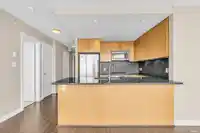 2805 2978 GLEN DRIVE - thumbnail 2