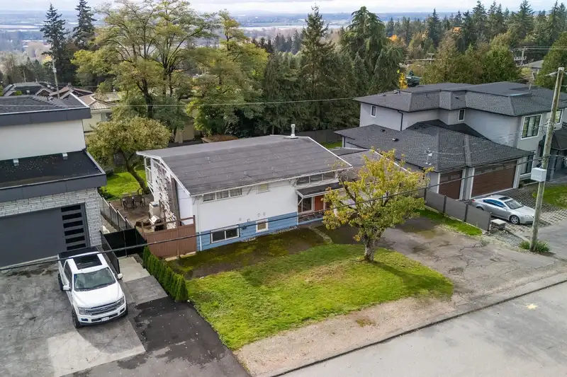 4150 IRMIN STREET - photo 4 of 31