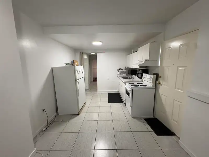 8063 138A STREET - photo 3 of 26