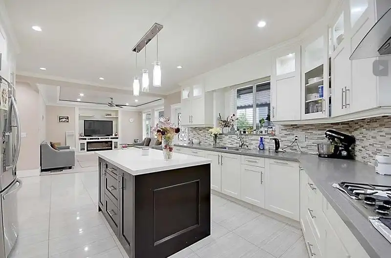 7893 147A STREET - photo 2 of 24