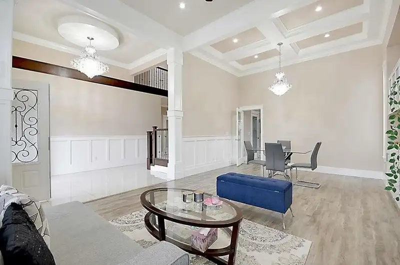 7893 147A STREET - photo 3 of 24