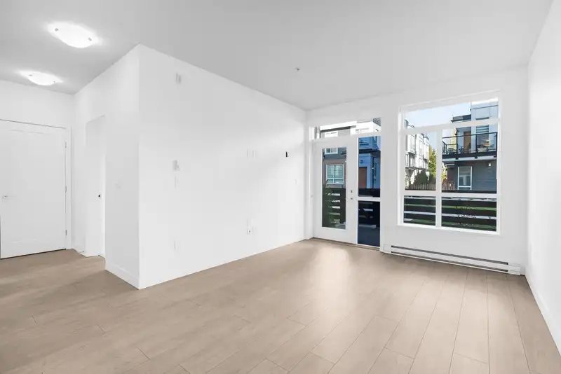 101 18811 72 AVENUE - photo 1 of 33