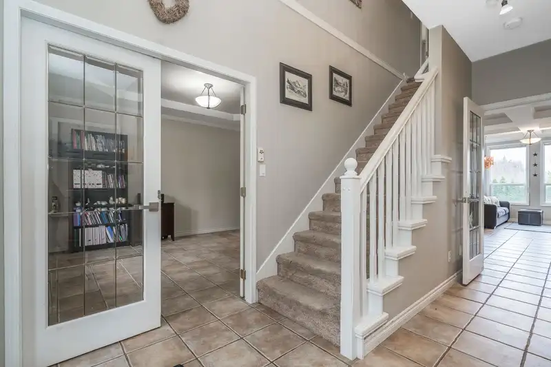 5465 HIGHROAD CRESCENT - photo 3 of 40