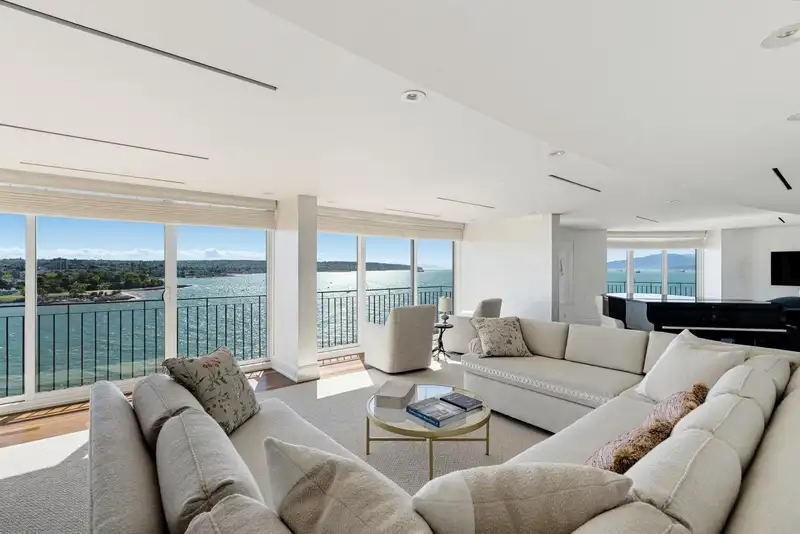 1301 1575 BEACH AVENUE - photo 1 of 40