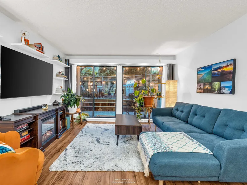 108 1955 WOODWAY PLACE - photo 4 of 23