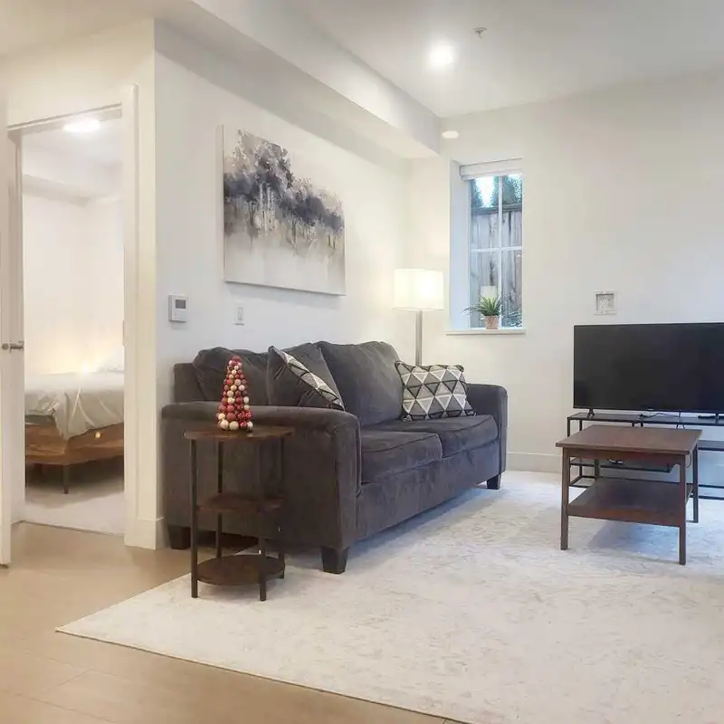 922 W 49TH AVENUE - photo 3 of 11