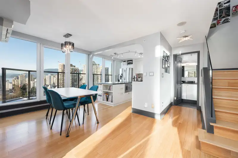 1806 888 PACIFIC STREET - photo 2 of 40