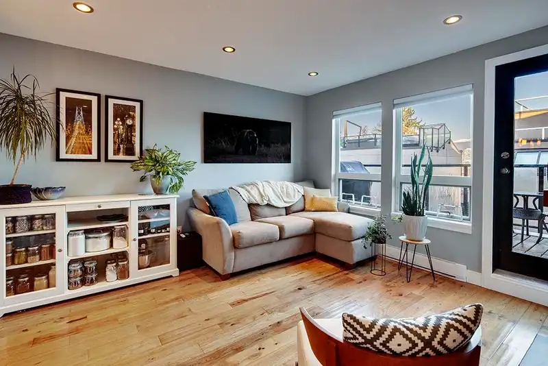 8 1081 W 8TH AVENUE - photo 3 of 36