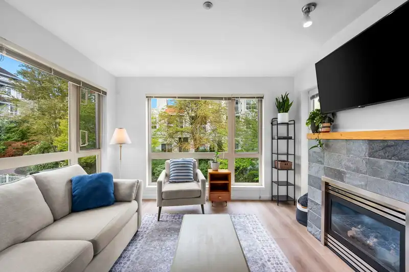 204 1315 56TH STREET - photo 1 of 28