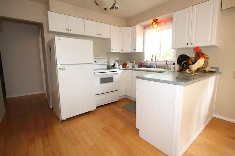 2788 EVERGREEN STREET - photo 3 of 13