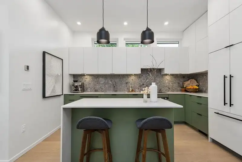 11 E 19TH AVENUE - photo 2 of 40