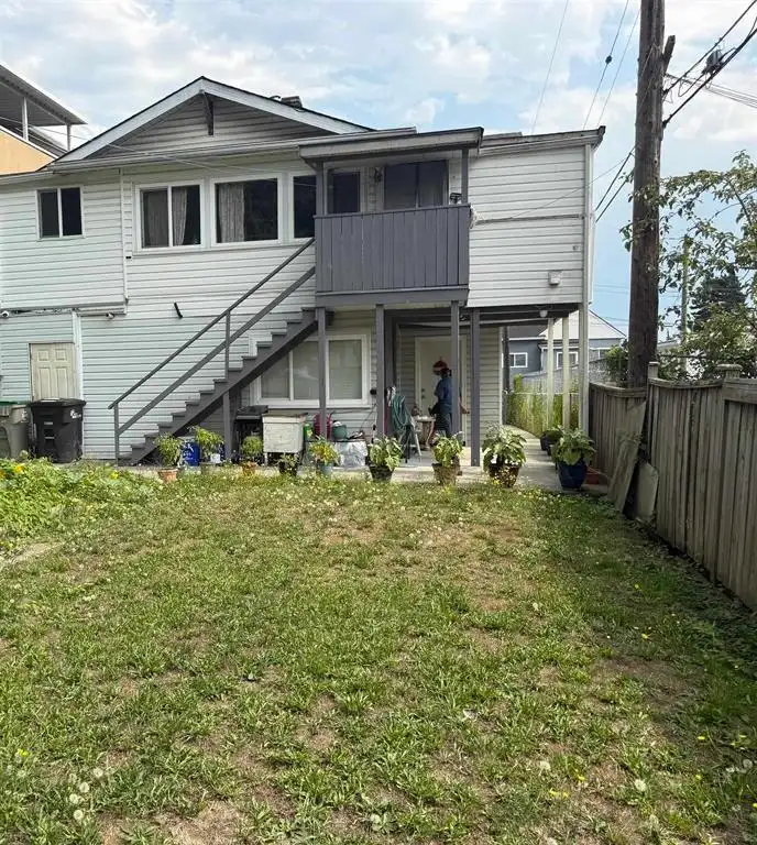 8125 ST. GEORGE STREET - photo 3 of 20