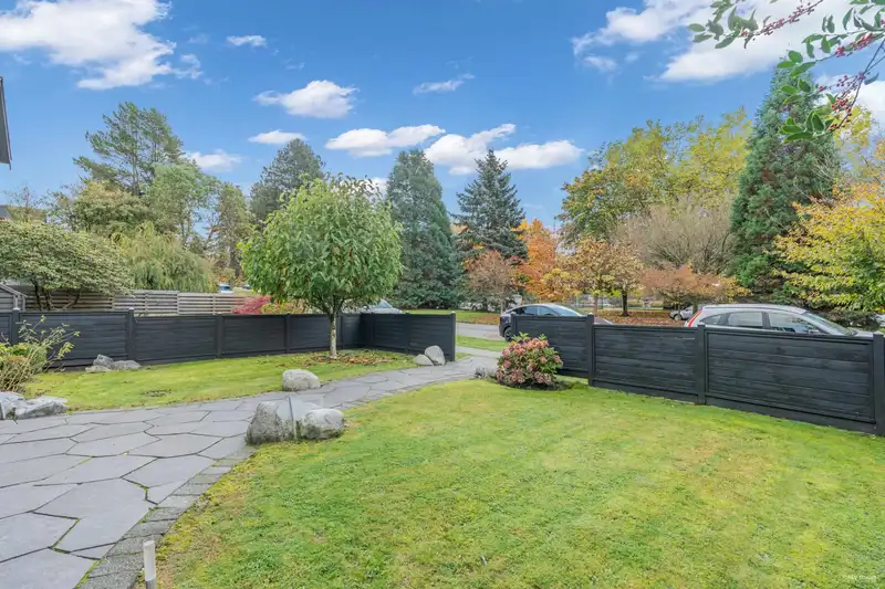 3987 W KING EDWARD AVENUE - photo 3 of 27