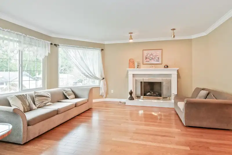 7788 143 STREET - photo 3 of 28