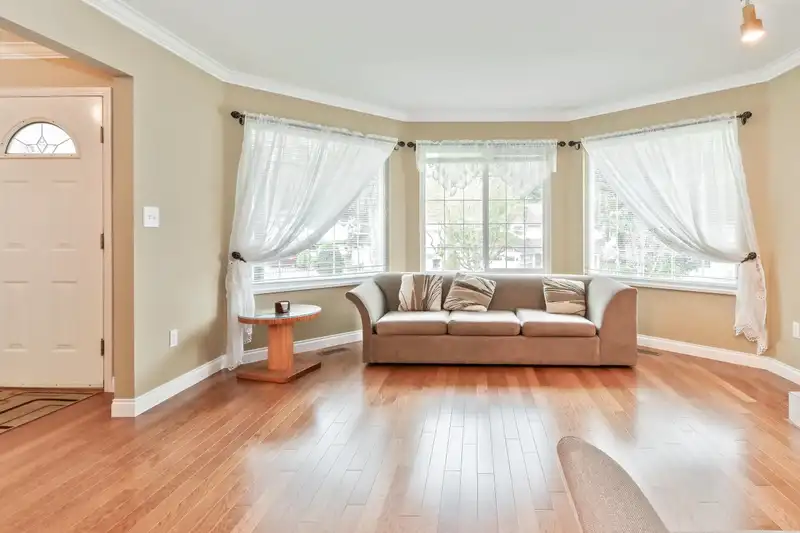 7788 143 STREET - photo 4 of 28