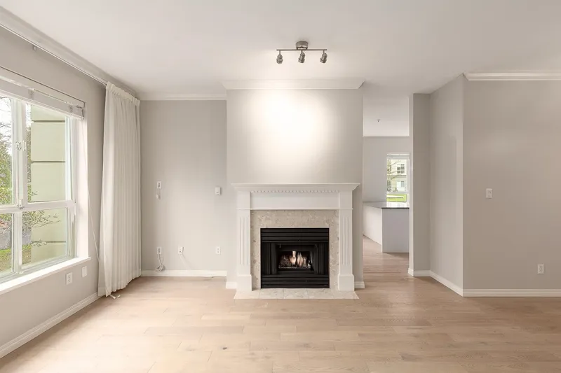 144 3098 GUILDFORD WAY - photo 3 of 25