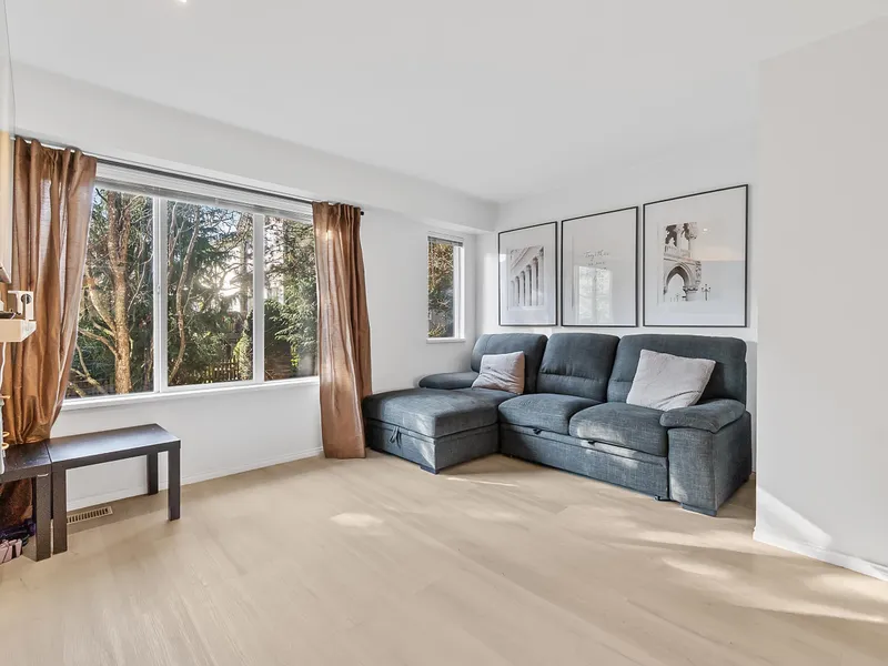 12 8775 161 STREET - photo 3 of 25