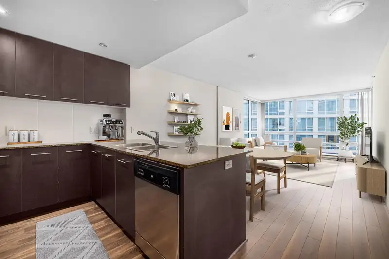 1302 3111 CORVETTE WAY - photo 2 of 31