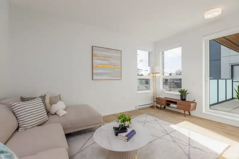 303 4933 CLARENDON STREET - photo 2 of 14