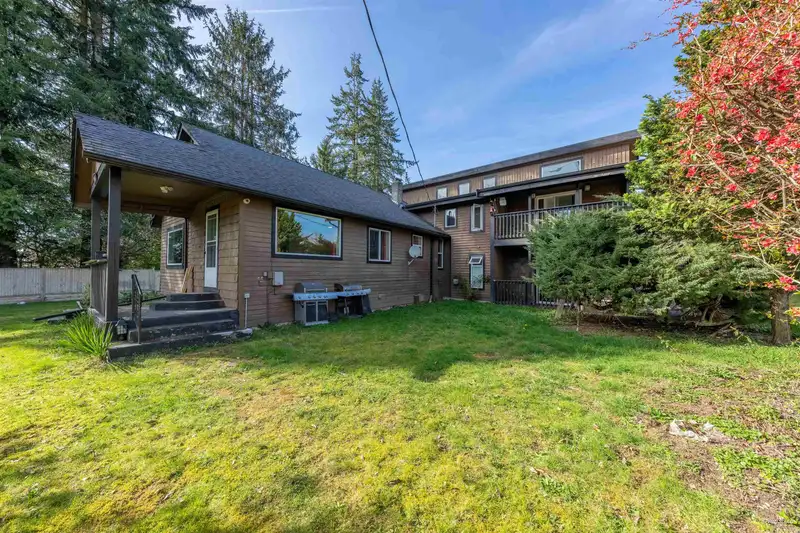 24483 DEWDNEY TRUNK ROAD - photo 2 of 39