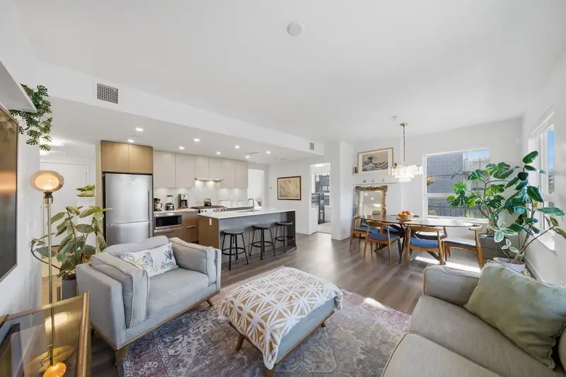 303 645 COMO LAKE AVENUE - photo 1 of 25