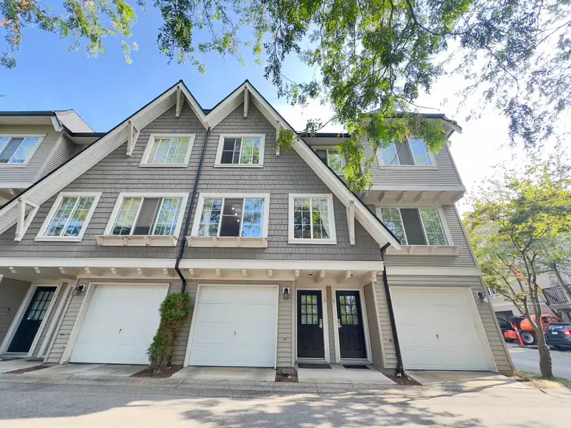 21 12778 66 AVENUE - photo 1 of 30