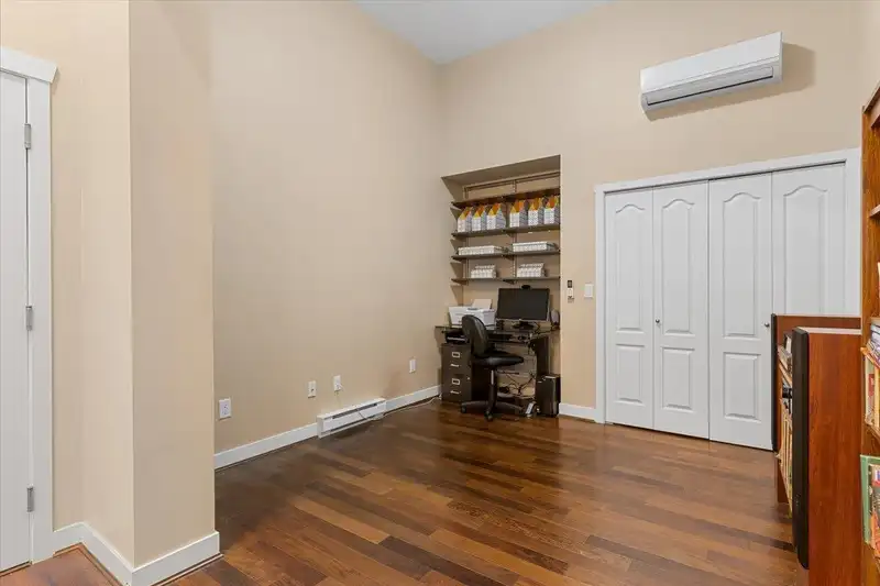 421 2628 MAPLE STREET - photo 4 of 25