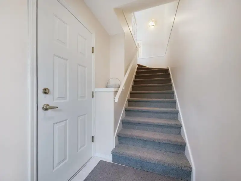 190 20391 96 AVENUE - photo 3 of 32