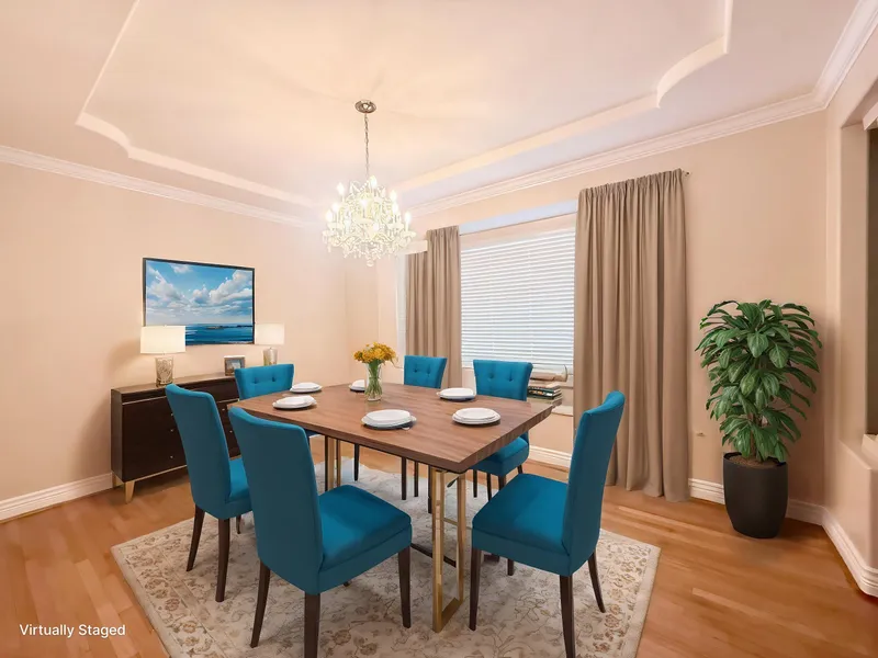 733 MACDONALD AVENUE - photo 2 of 25