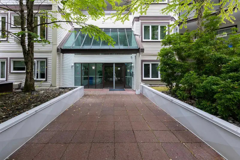 320 7139 18TH AVENUE - photo 1 of 34