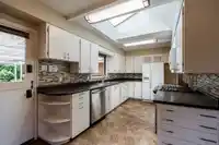 3896 ELMWOOD STREET - thumbnail 8