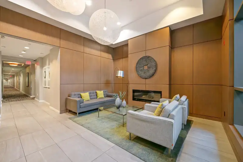 116 550 SEABORNE PLACE - photo 4 of 35