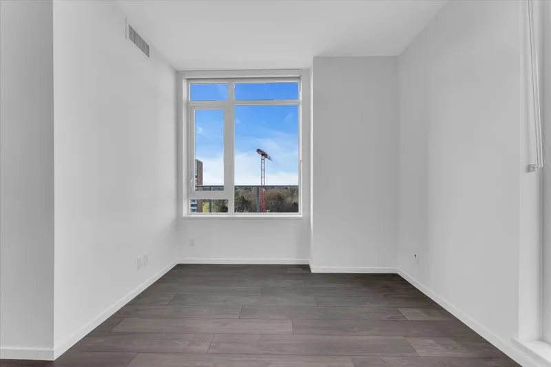 1001 6300 MINORU BOULEVARD - photo 4 of 25