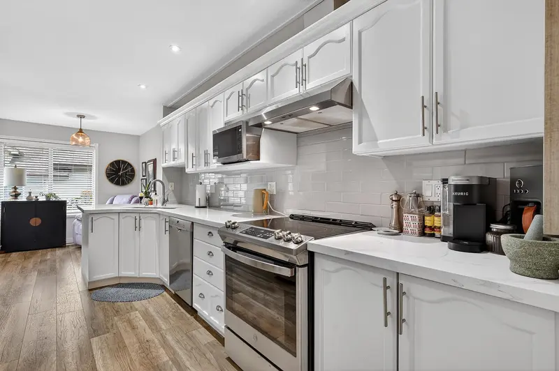 43 22740 116 AVENUE - photo 3 of 25