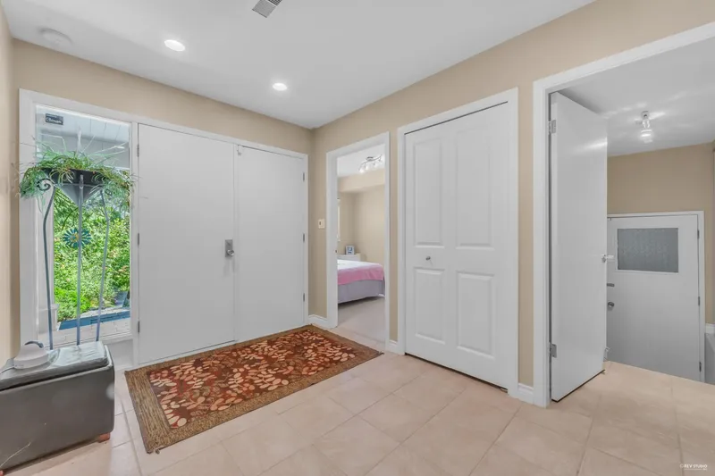 4623 CAULFEILD DRIVE - photo 3 of 25